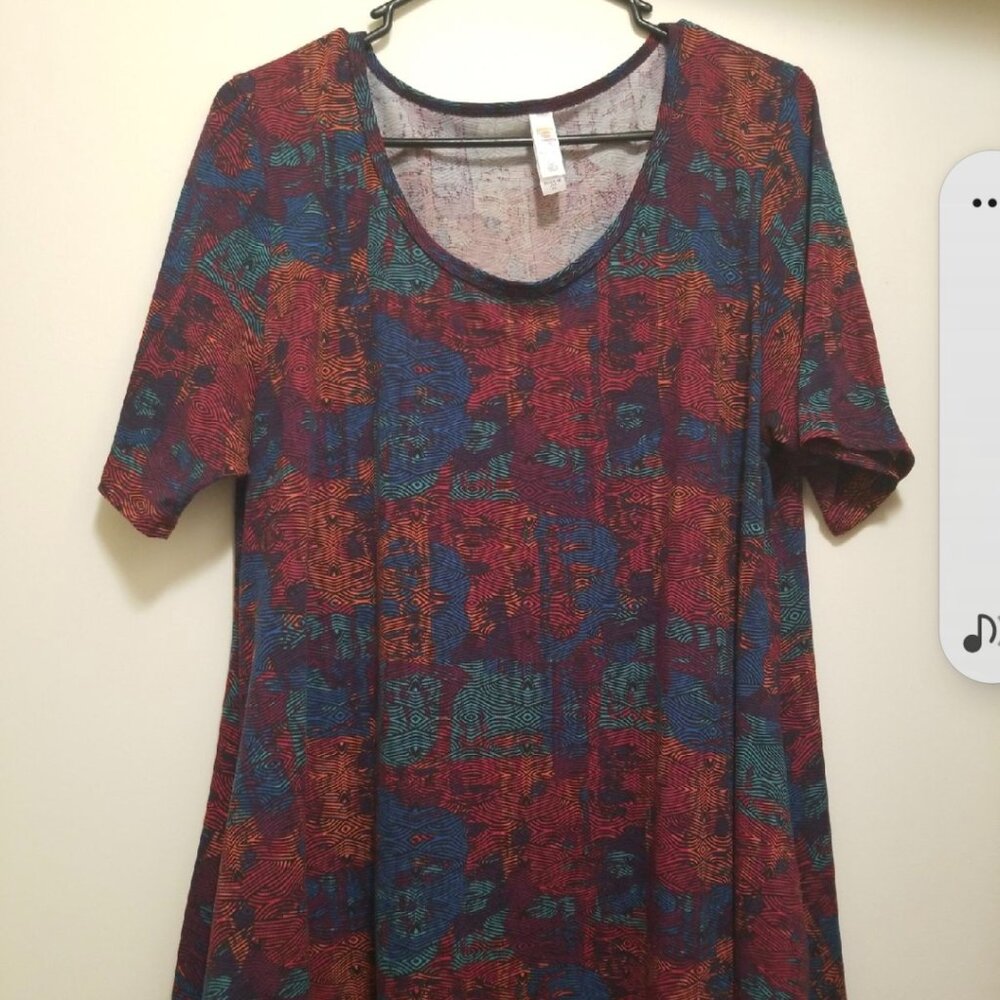 LulaRoe top